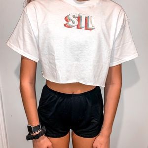 STL cropped tee!